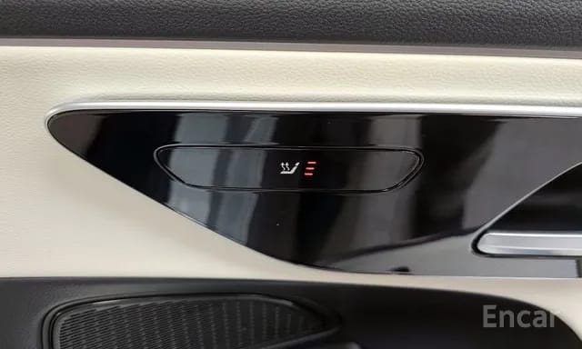 E200