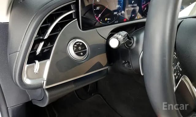 E200