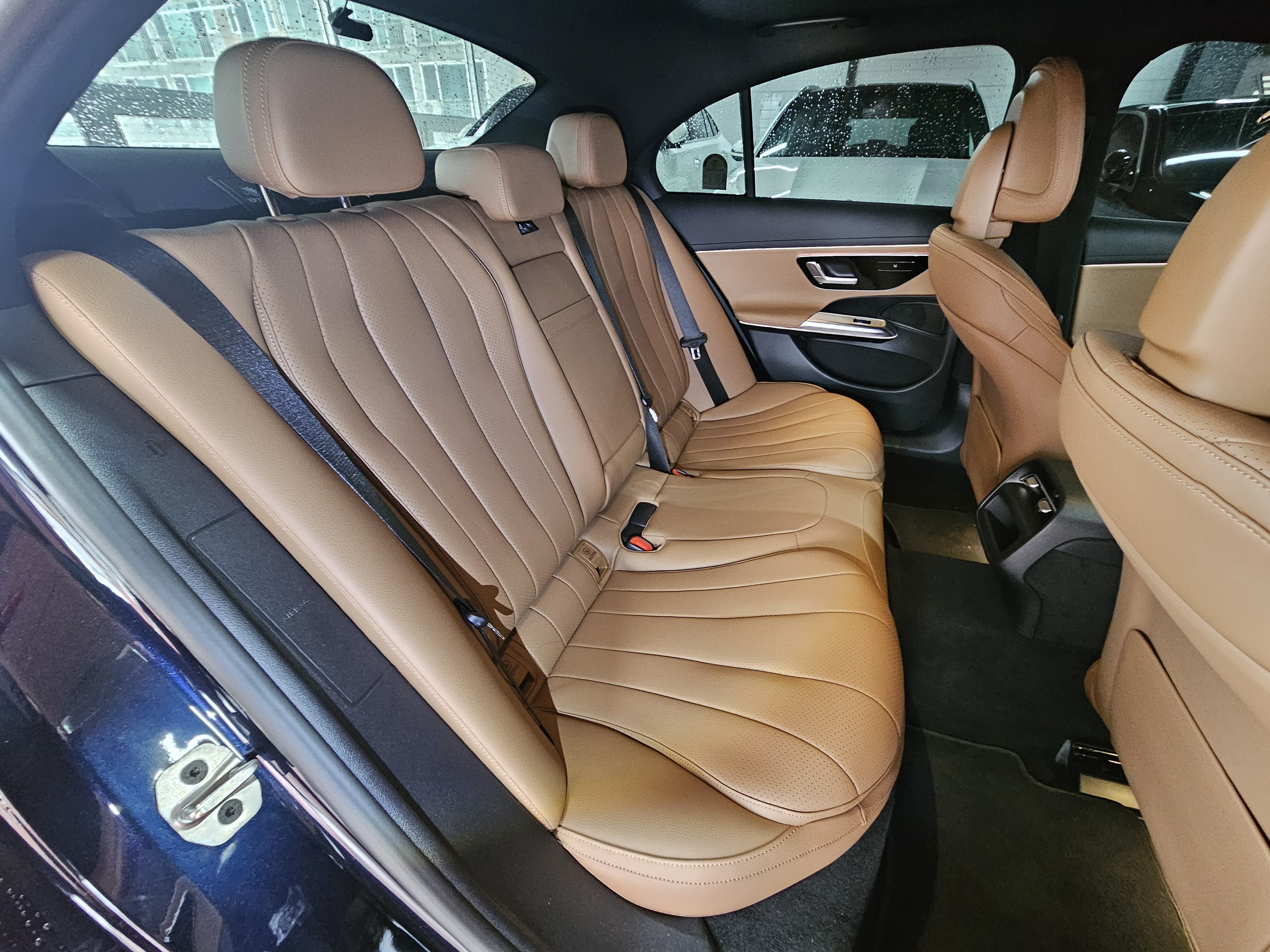 E200
