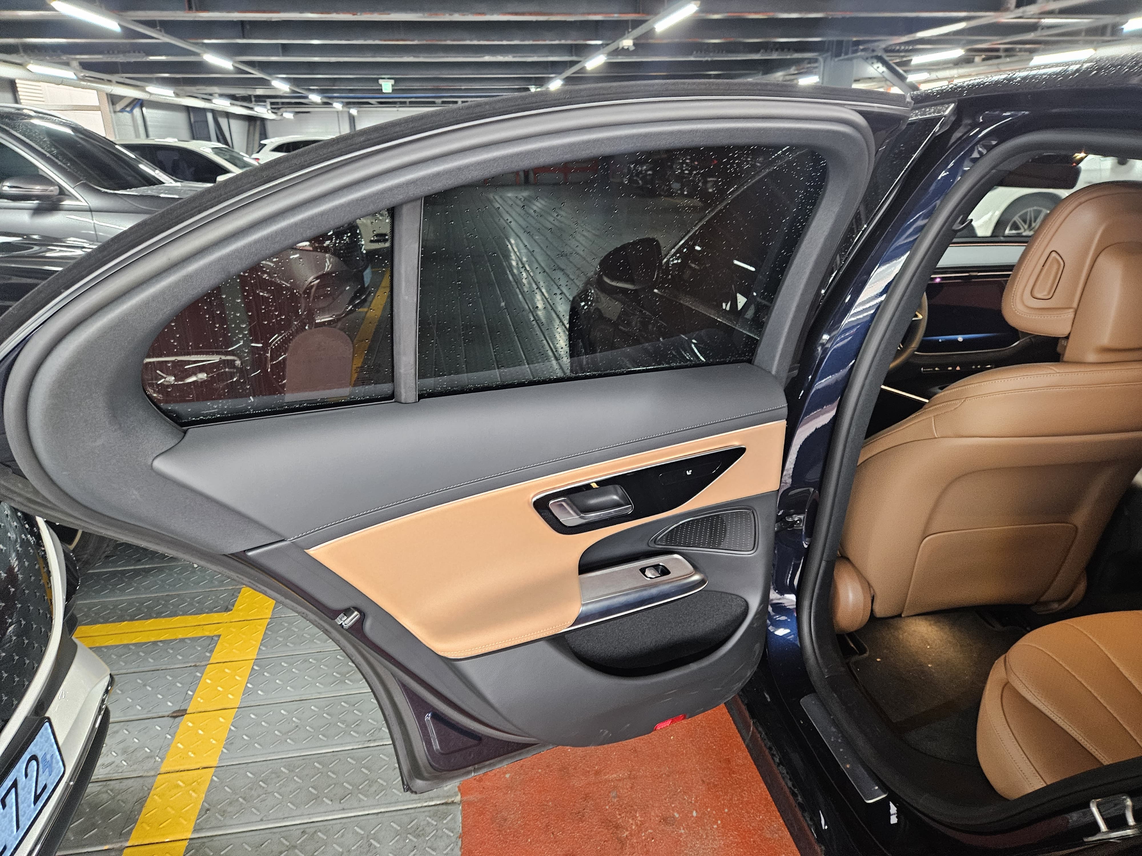 E200