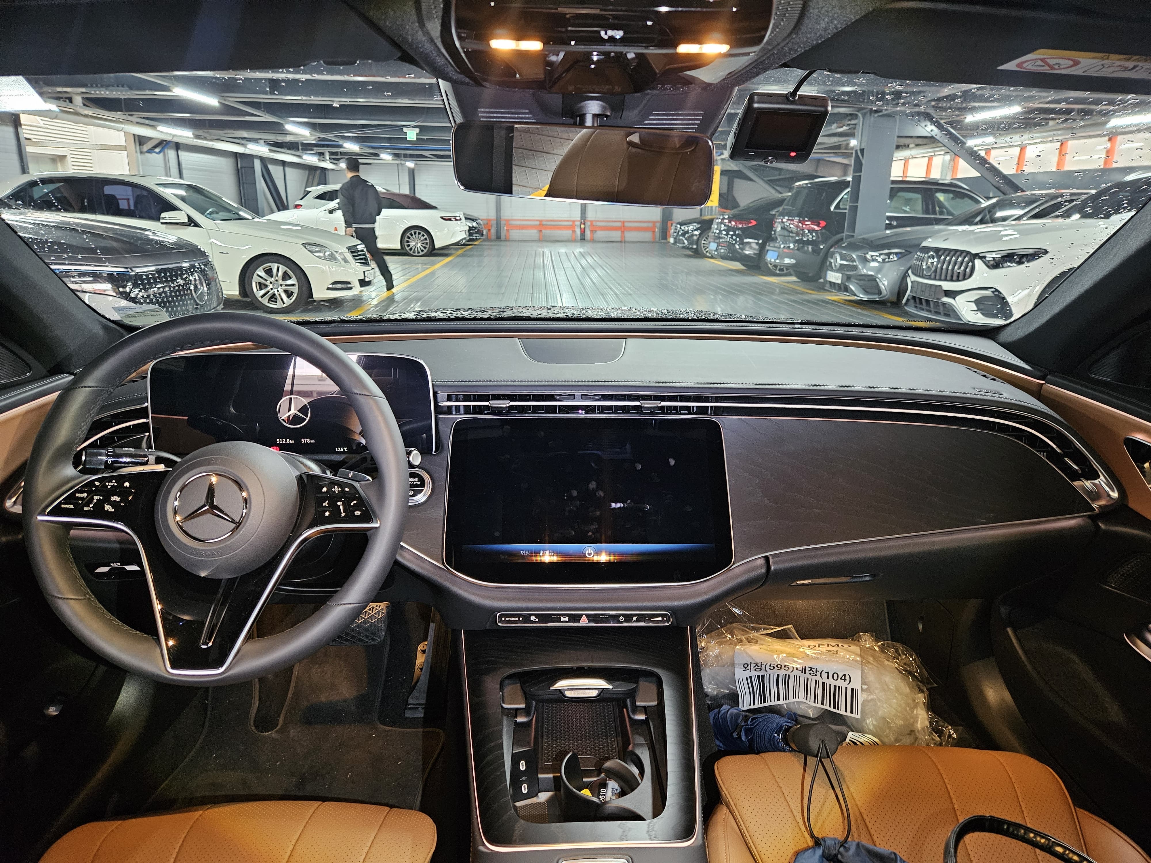 E200