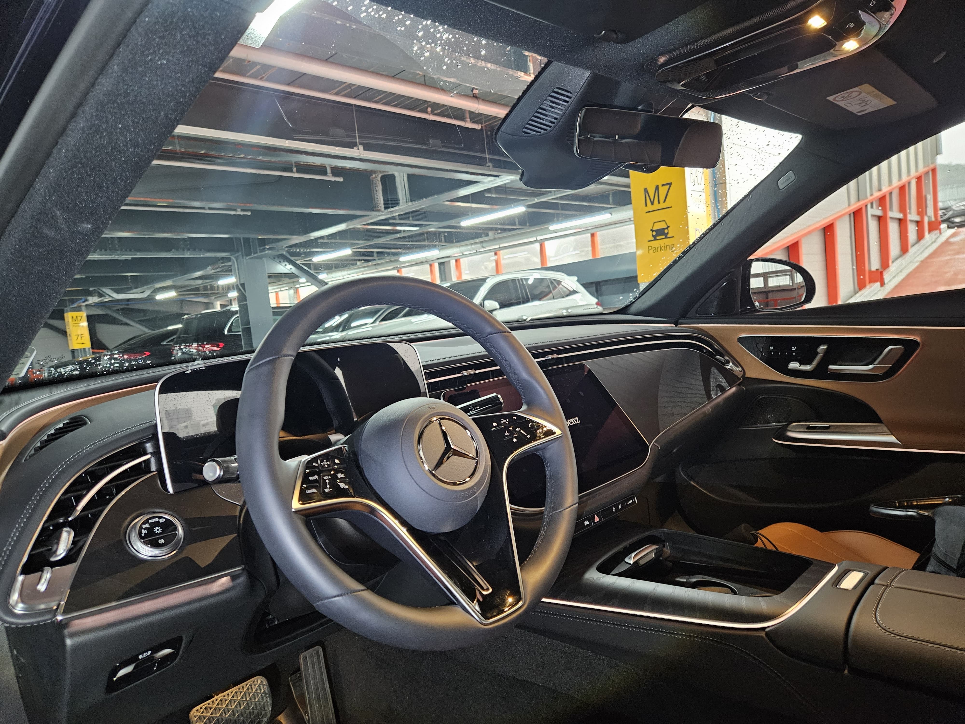 E200