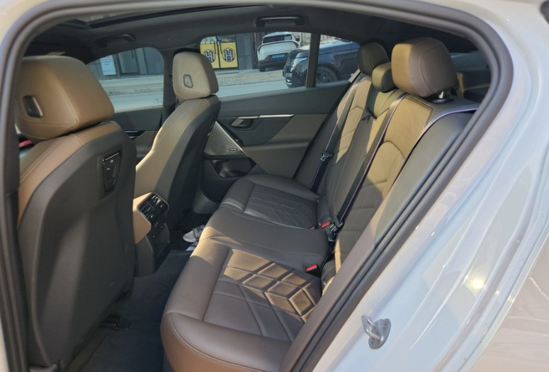 BMW 520i 