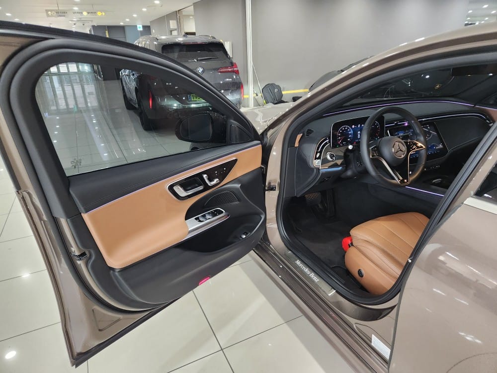 E200