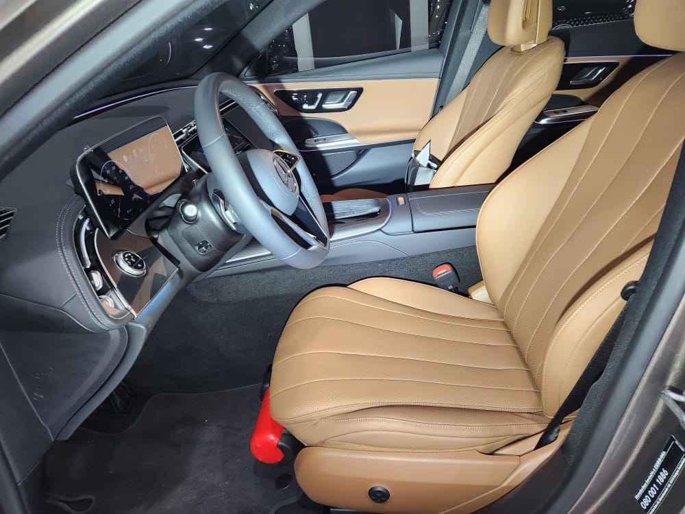E200