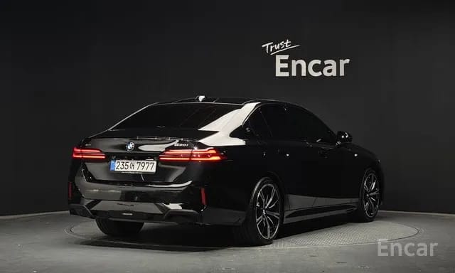 BMW 520i