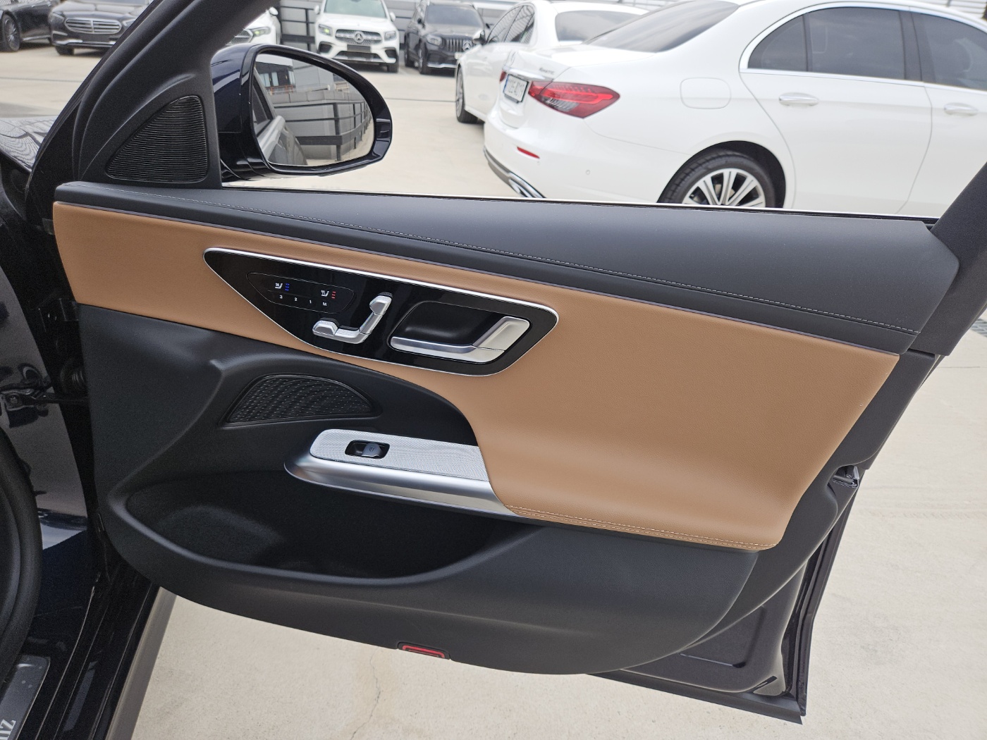 E200