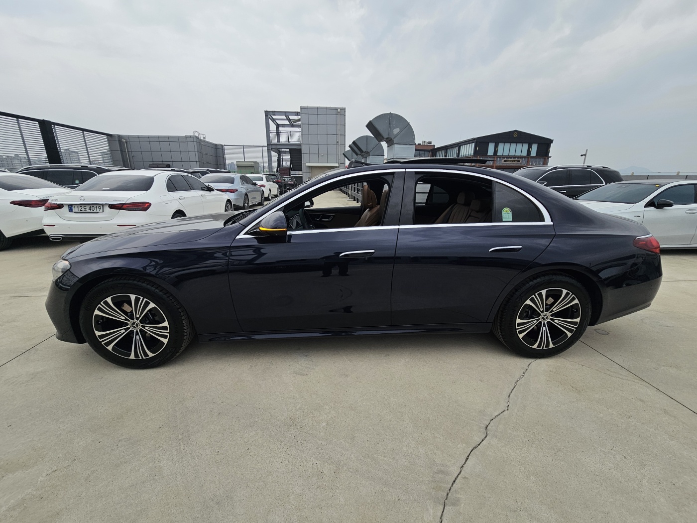 E200