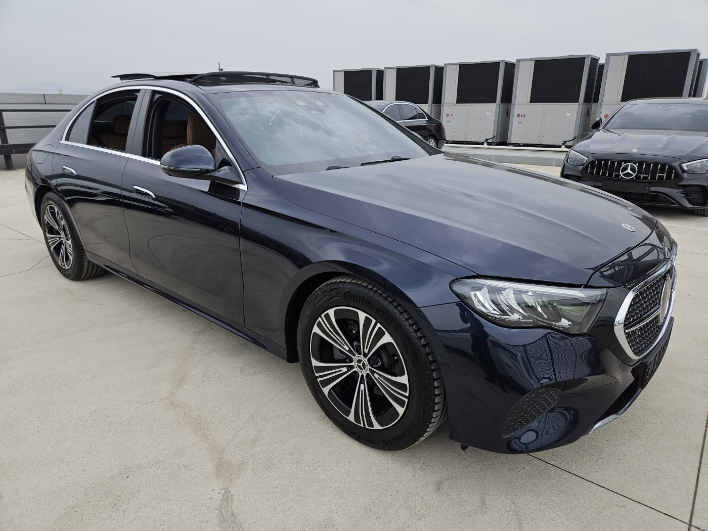 E200