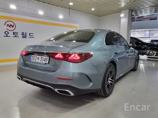 E300