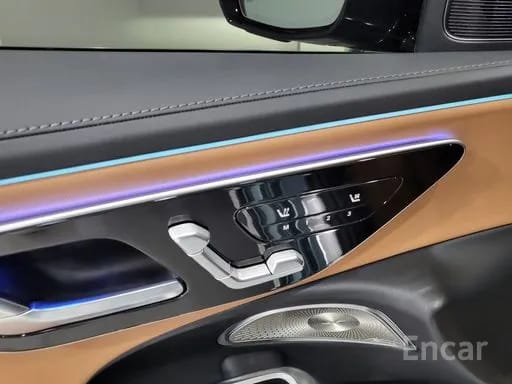 E300