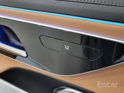 E300
