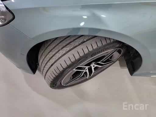 E300