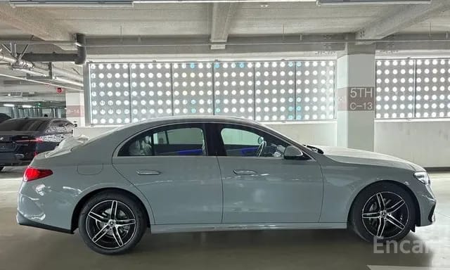 E200