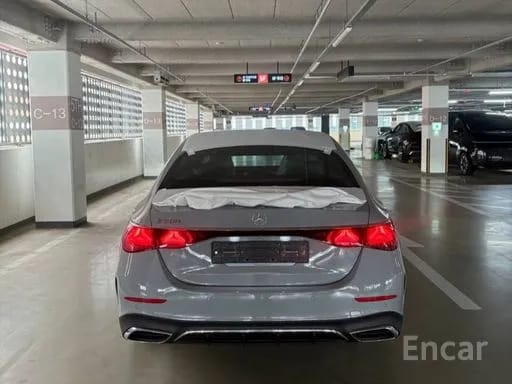 E200