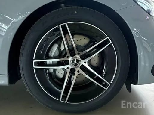 E200