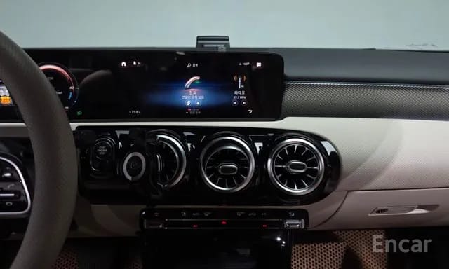A220