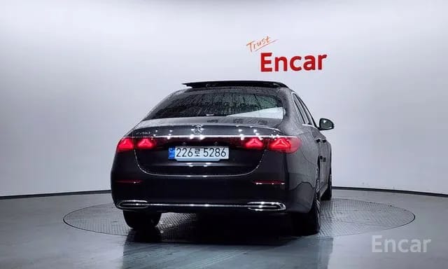 E200