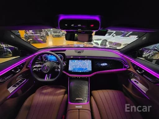 E300