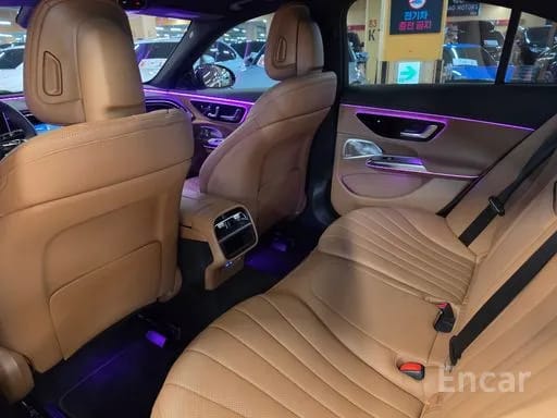 E300