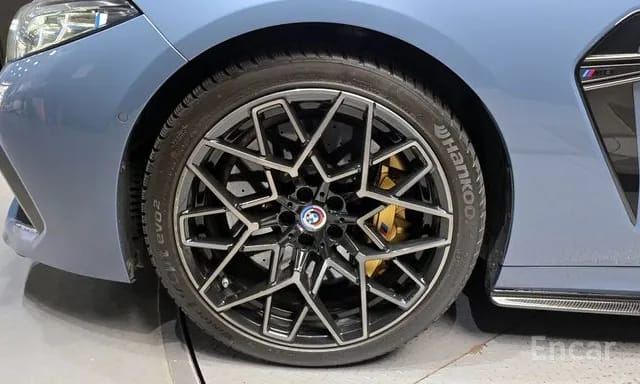 M8