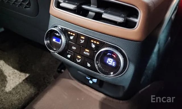 GV70