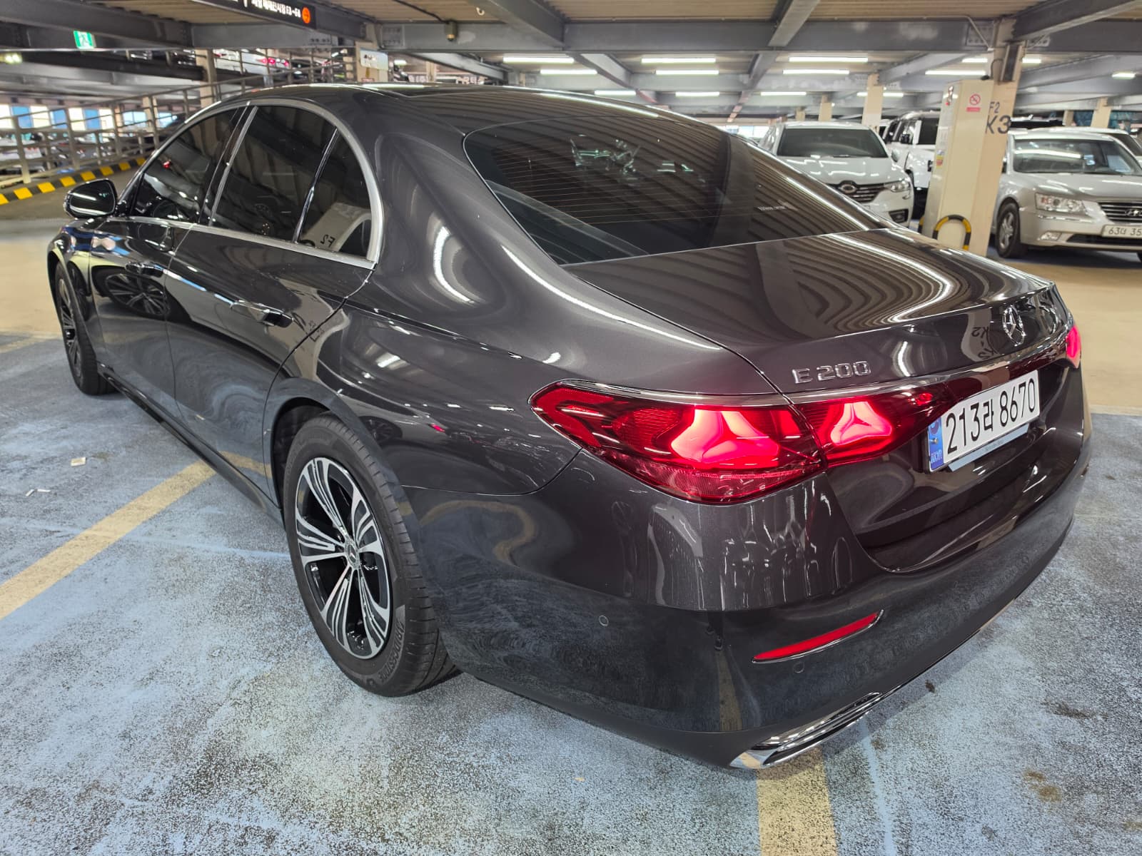E200