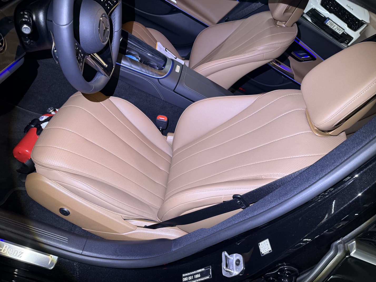 E200
