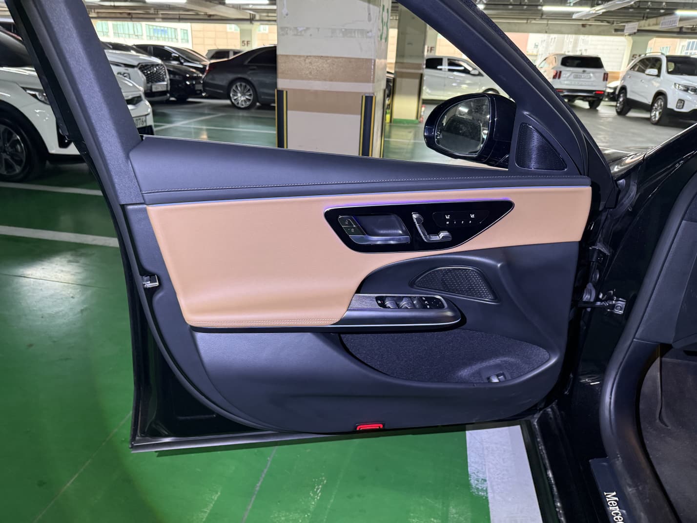 E200