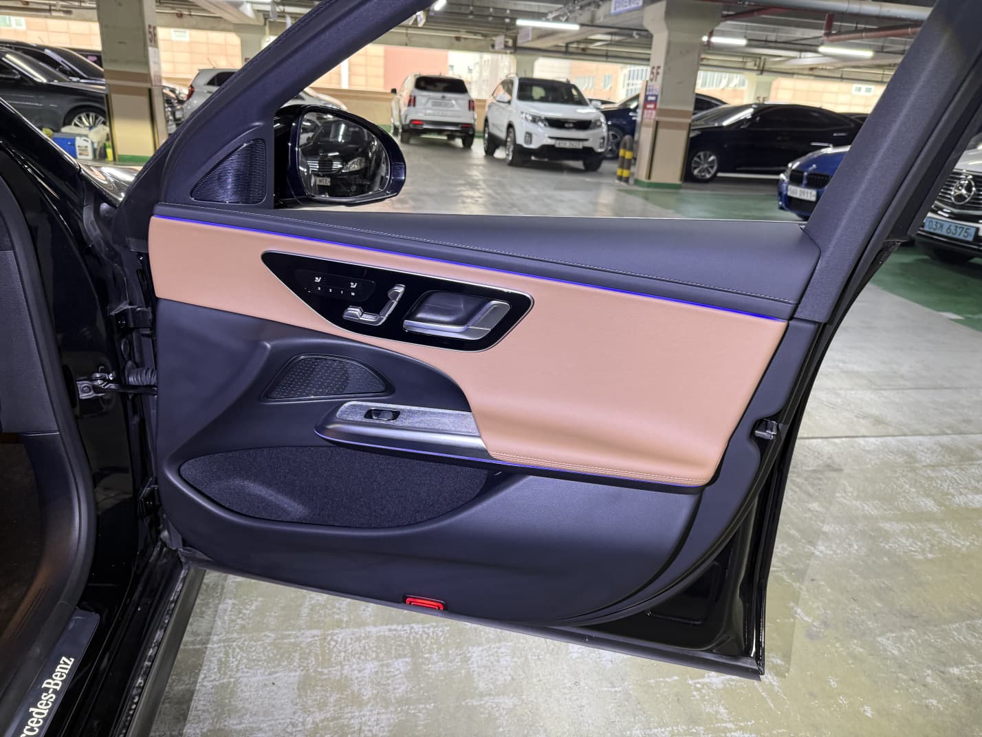 E200