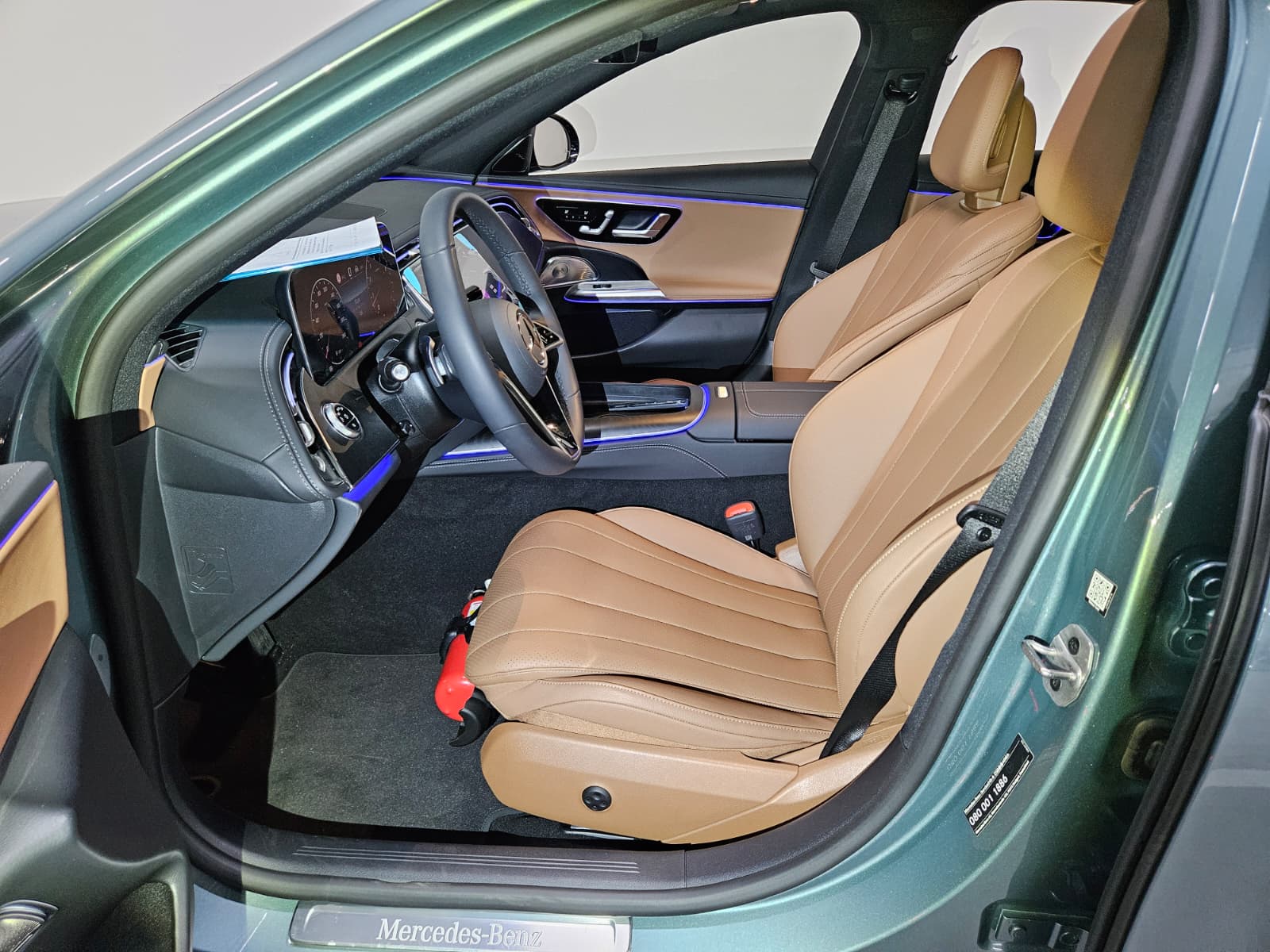 E200