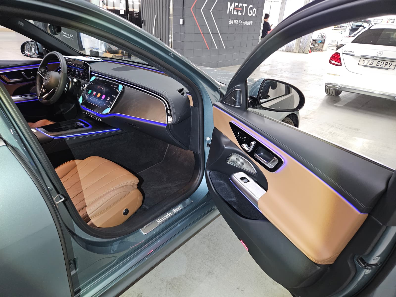 E200