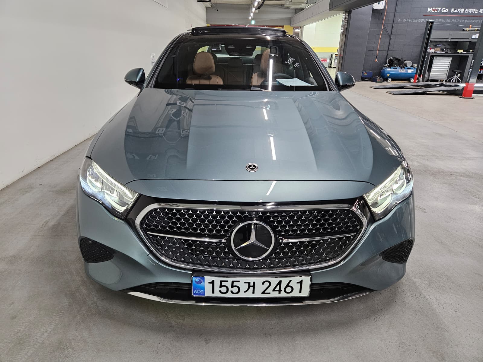 E200