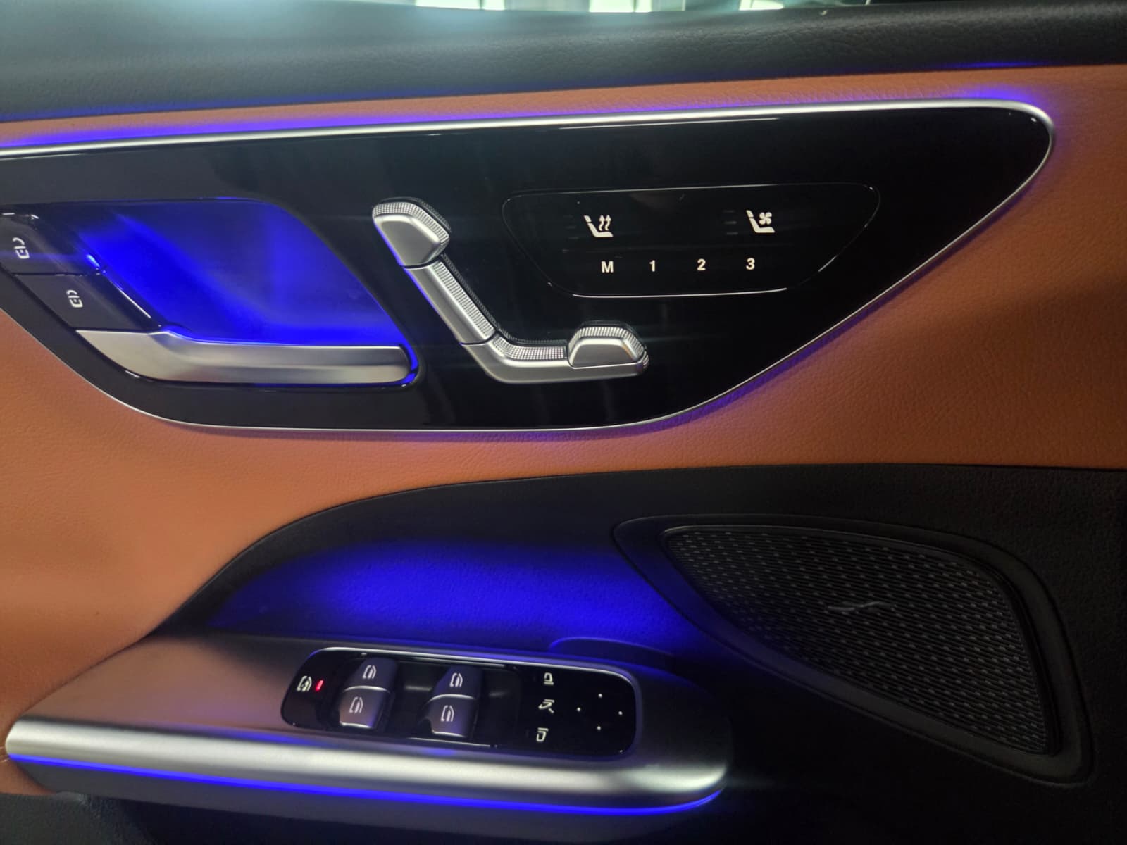 C200