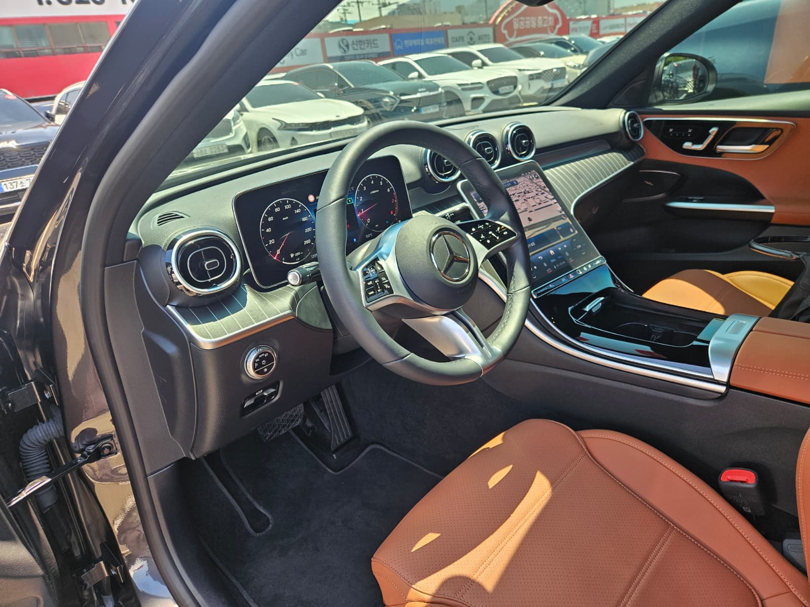 C300