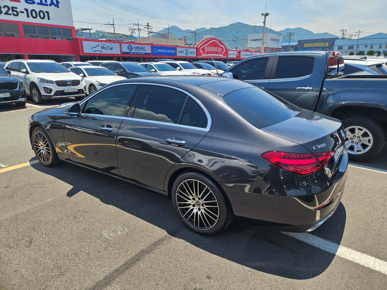 C300