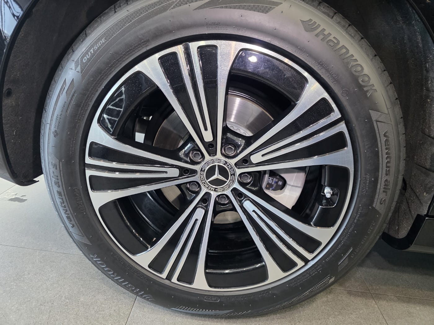 E200