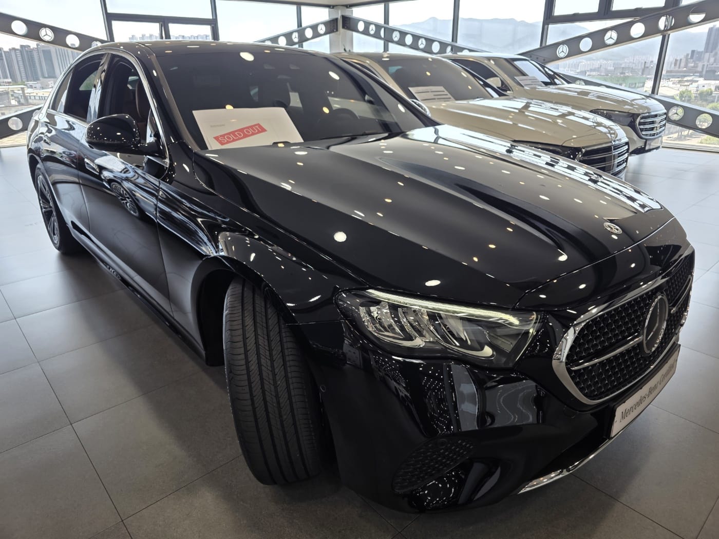 E200