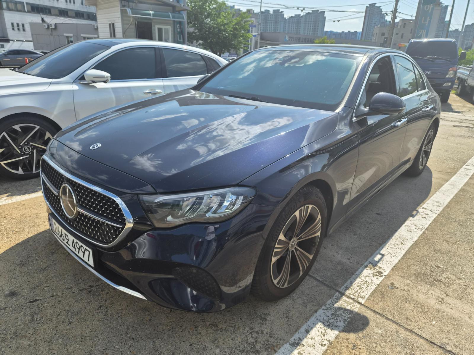 E200