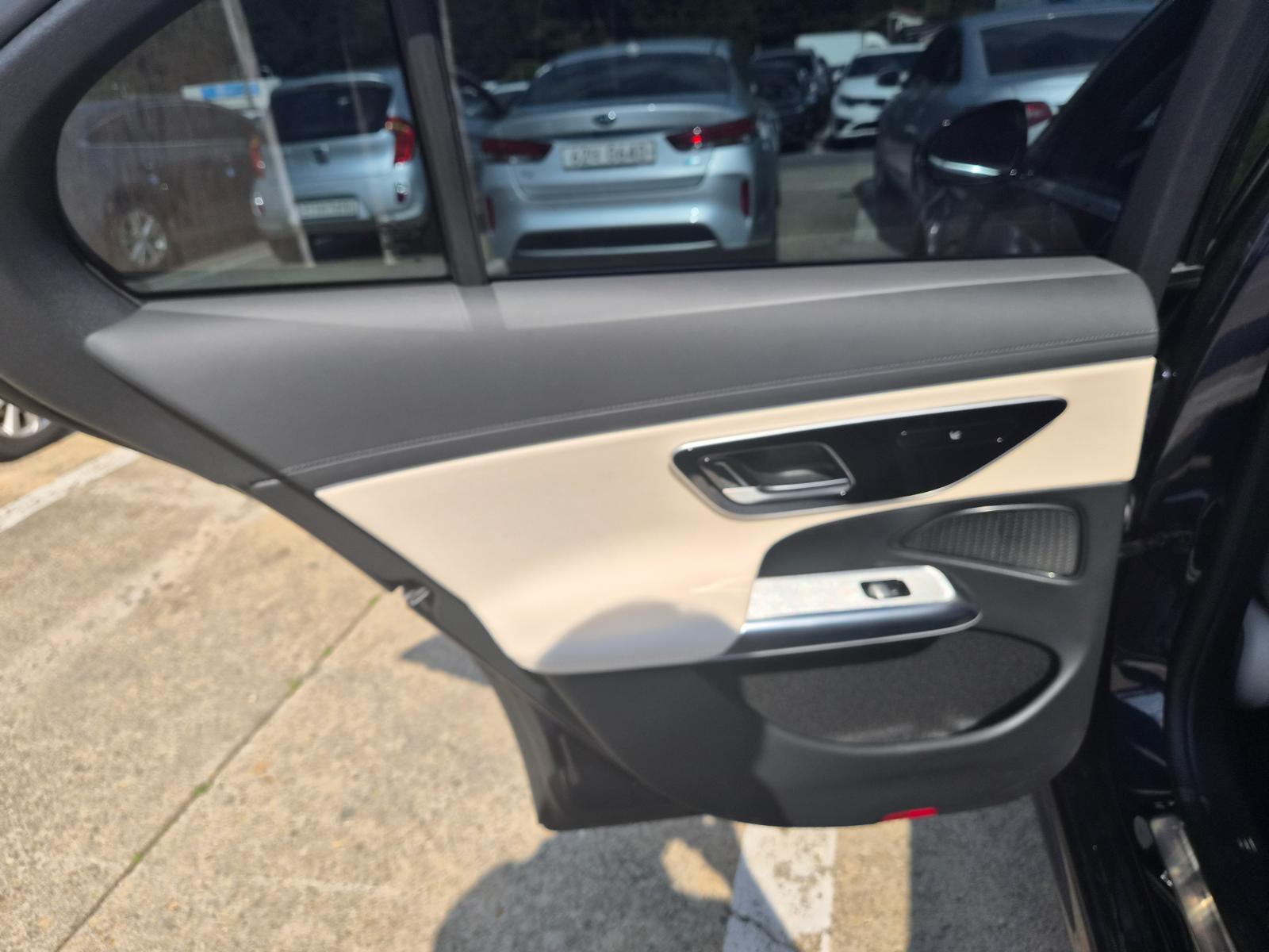 E200