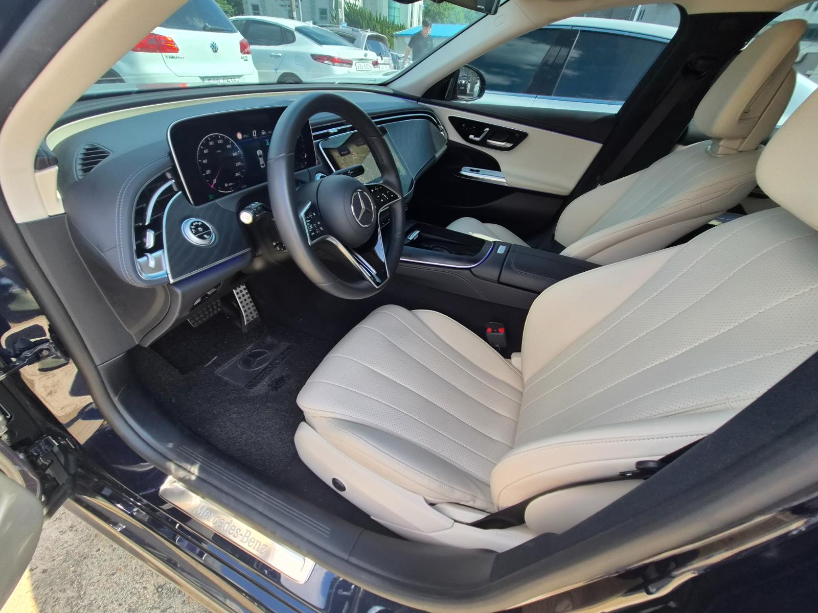 E200