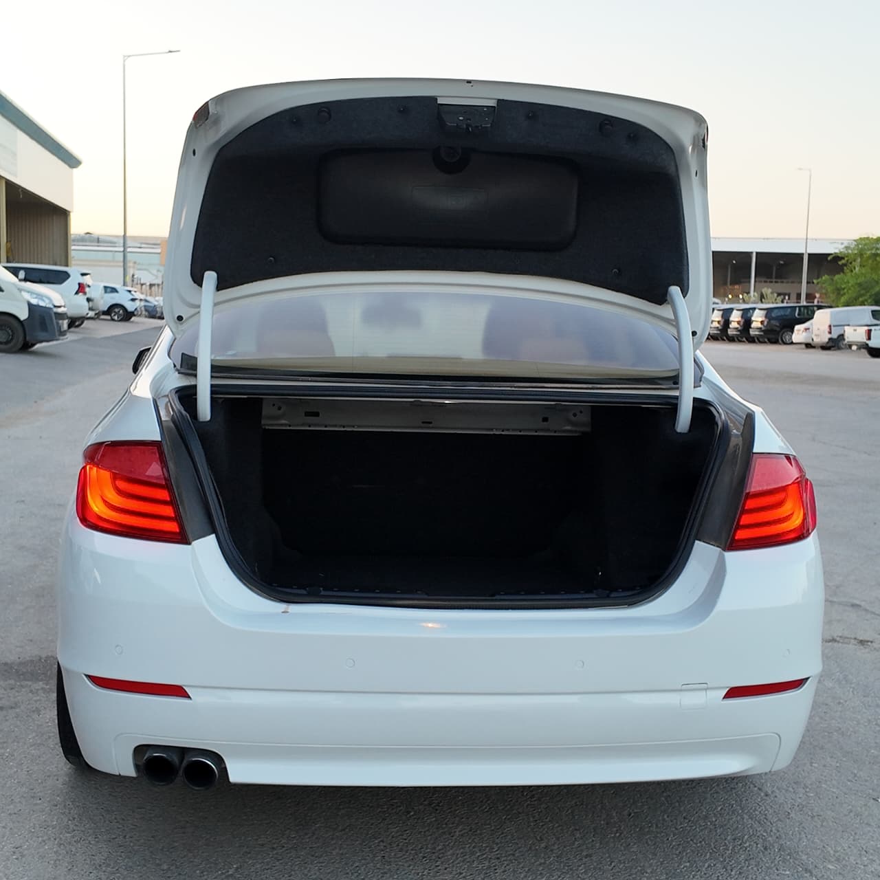 BMW520l