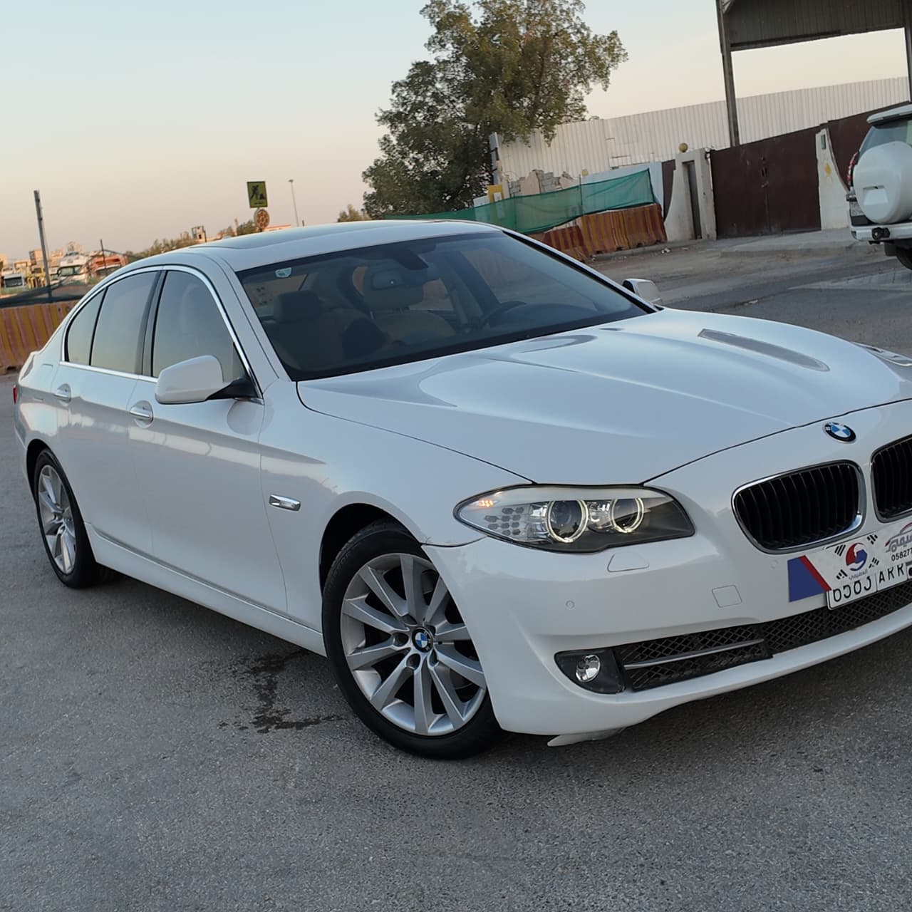 BMW520l