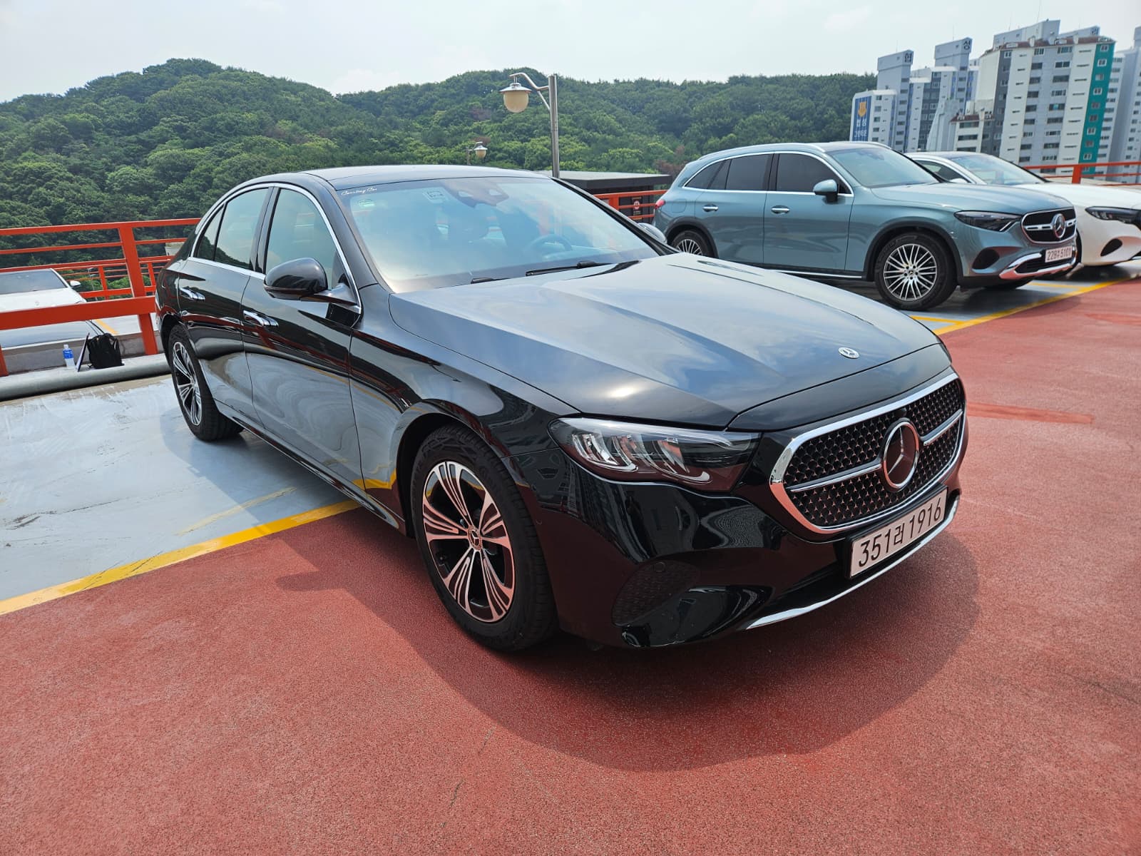 E200