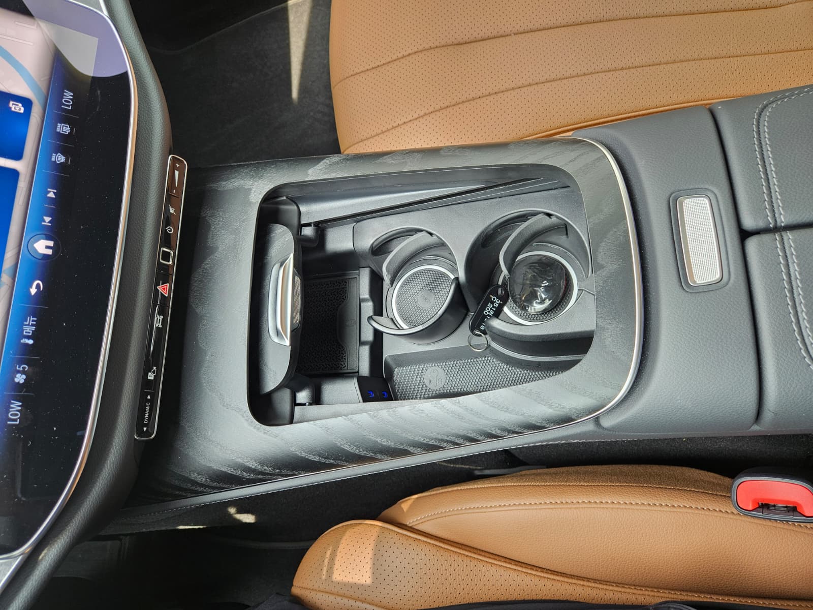 E200