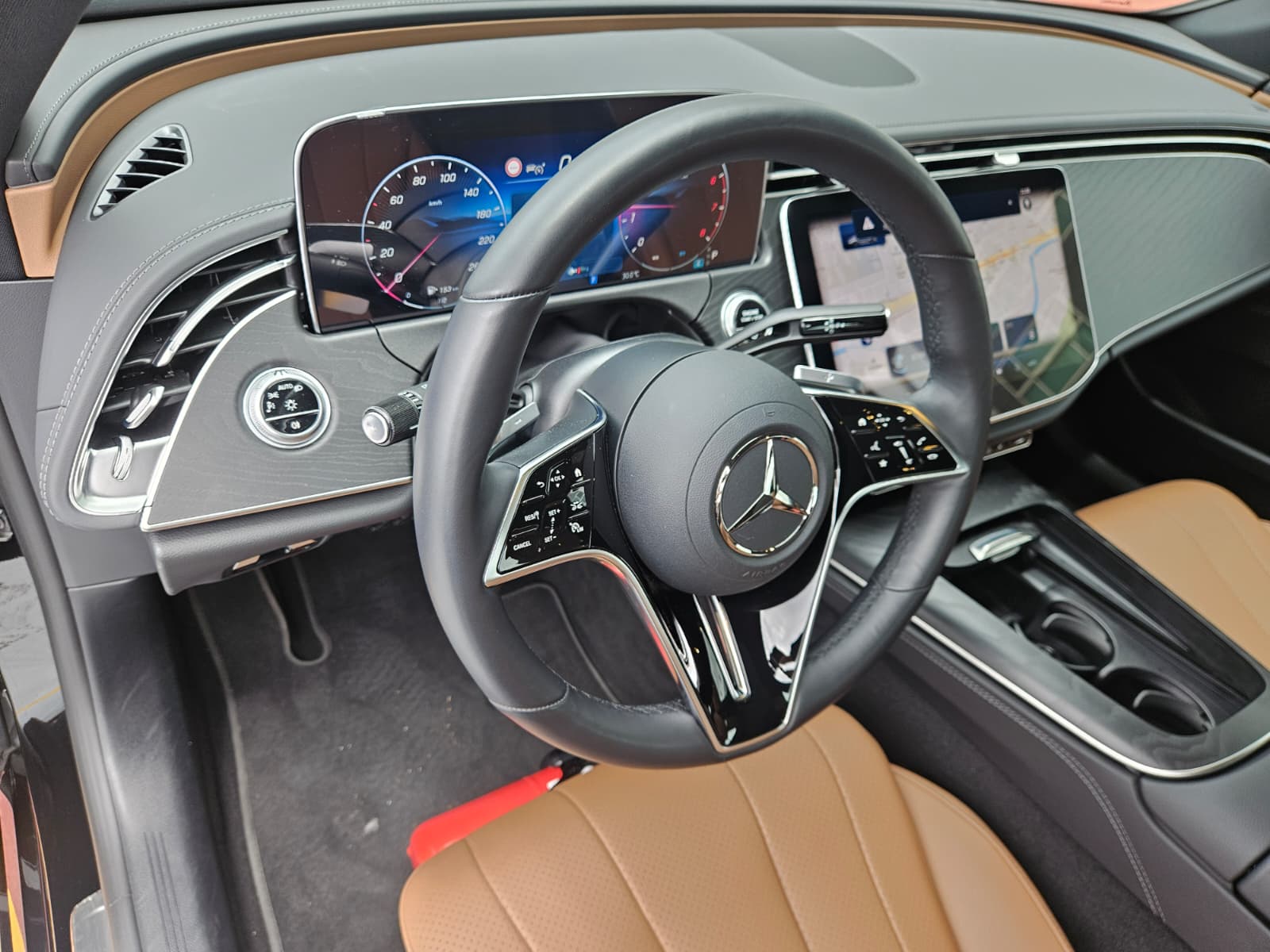 E200