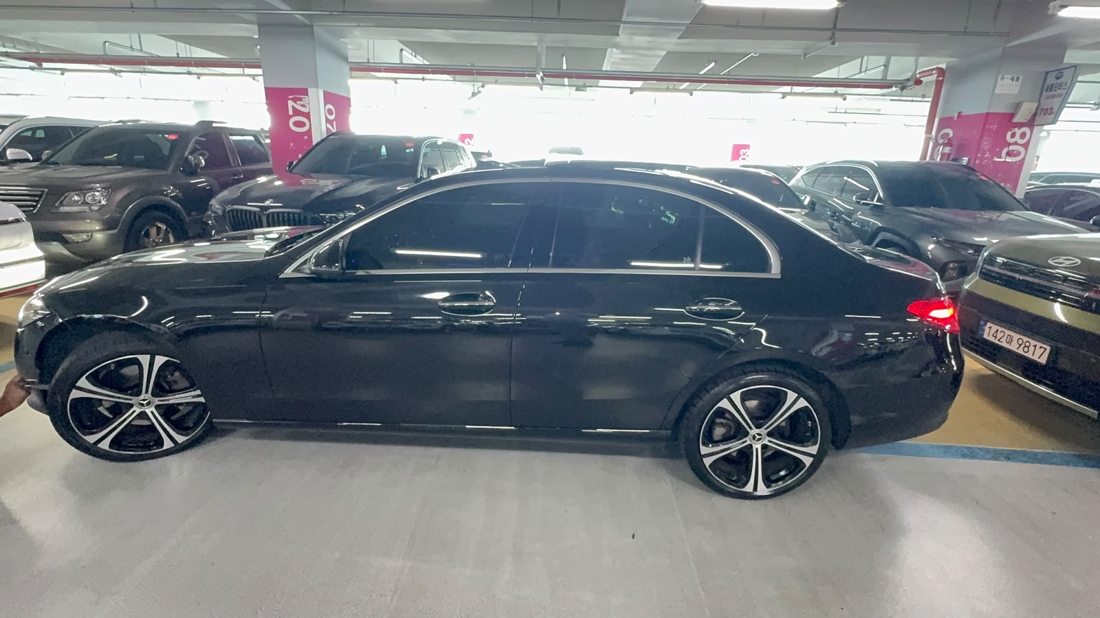 C300