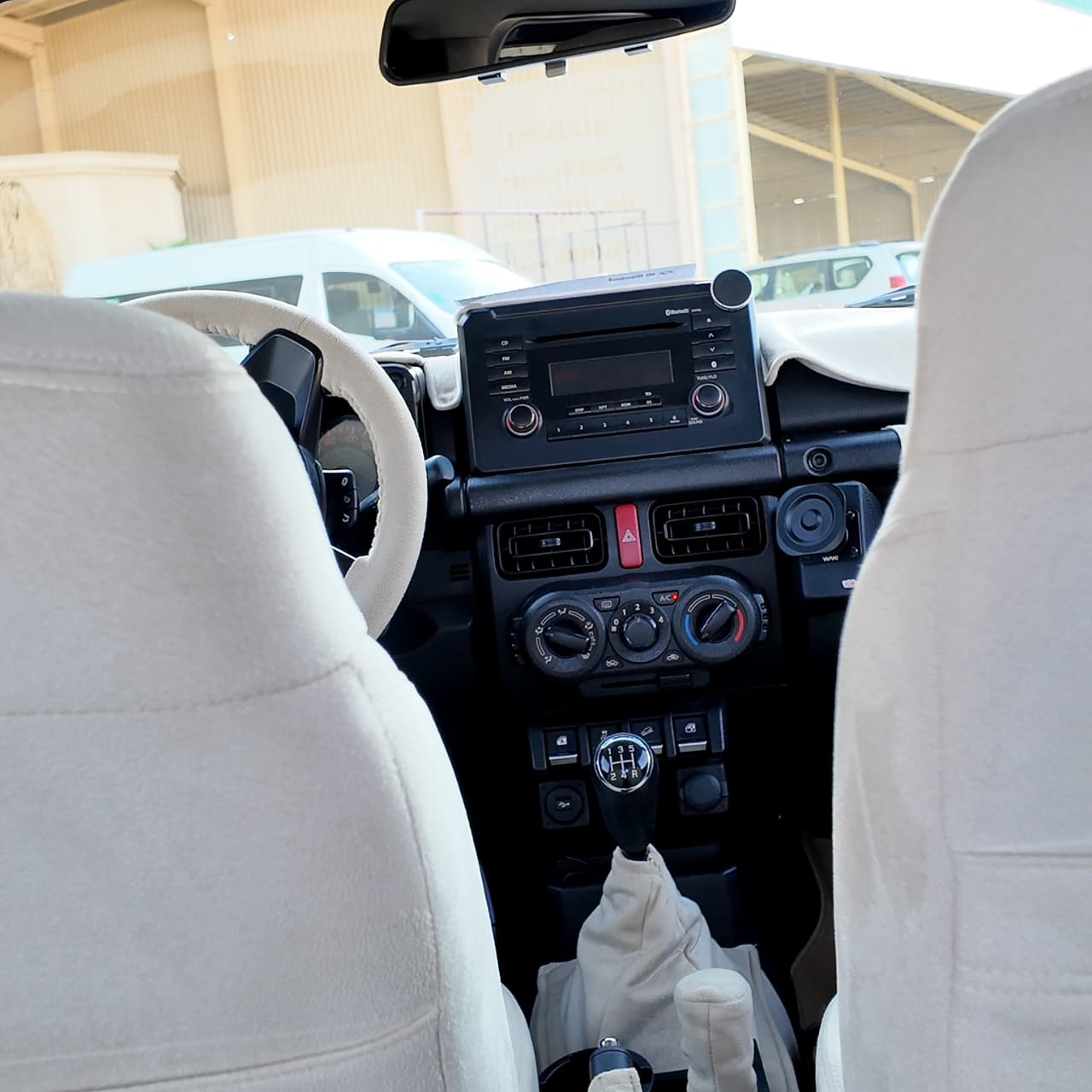 SUZUKI 