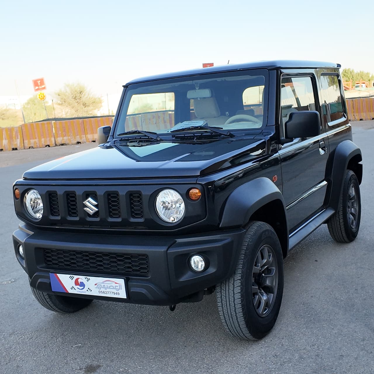 SUZUKI 